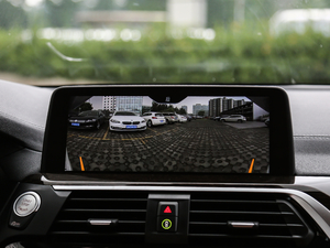 2018xDrive 30i IM\b п؅^