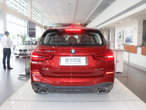 2018xDrive 30i I(lng)M\b 	