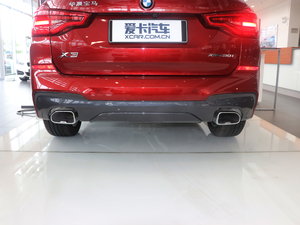 2018xDrive 30i IM\b Ś