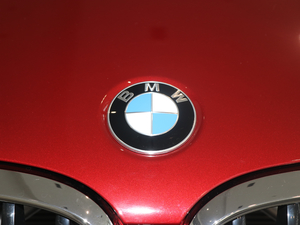 2018xDrive 30i IM\b ^