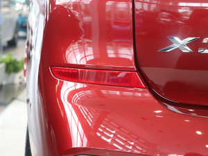 2018xDrive 30i IM\b ^