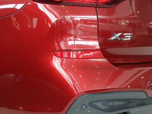 2018xDrive 30i IM\b ^