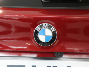 2018xDrive 30i IM\b ^