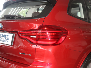 2018xDrive 30i IM\b ^