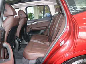 2018xDrive 30i I(lng)M\(yn)b ſg