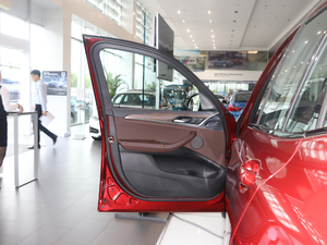 2018xDrive 30i IM\b {λ܇T