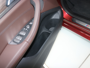 2018xDrive 30i IM\b ǰTg