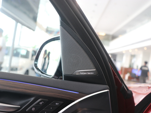 2018xDrive 30i IM\b g