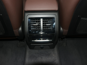 2018xDrive 30i IM\b п؅^(q)