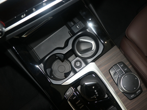 2018xDrive 30i IM\b п؅^