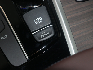 2018xDrive 30i IM\b п؅^