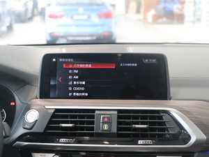 2018xDrive 30i IM\b п؅^