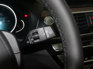 2018xDrive 30i IM\b п؅^