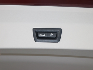 2018xDrive 30i IM\b п؅^