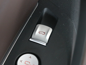 2018xDrive 30i IM\b п؅^