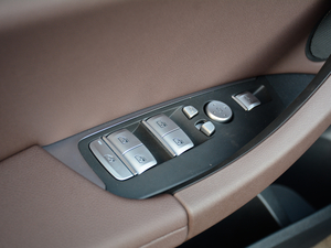 2018xDrive 25i Ab {܇ƅ^	