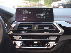 2018xDrive 25i Ab {L