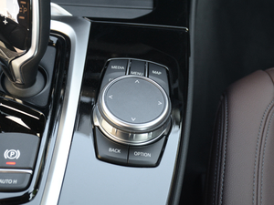 2018xDrive 25i Ab п؅^