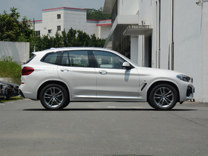 2018xDrive 25i M\b w^