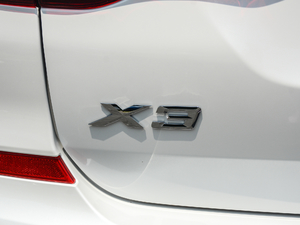 2018xDrive 25i M\b ^