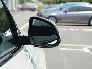 2018xDrive 25i M\b ^