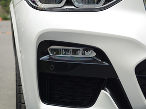 2018xDrive 25i M\b ^