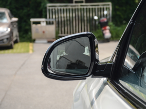 2018xDrive 25i M\b ^