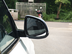 2018xDrive 25i M\b ^