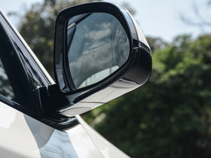 2018xDrive 25i M\b ^