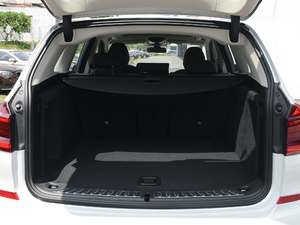 2018xDrive 25i M\b g