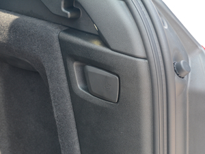 2018xDrive 25i M\b g