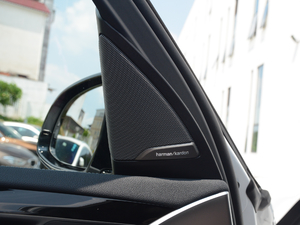 2018xDrive 25i M\b g