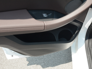 2018xDrive 25i M\b g