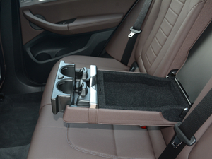 2018xDrive 25i M\b g