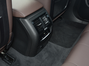 2018xDrive 25i M\b g