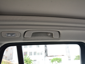 2018xDrive 25i M\b g