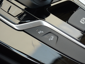 2018xDrive 25i M\b п؅^