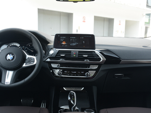 2018xDrive 25i M\b п_