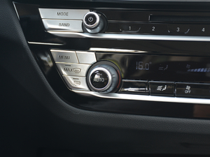 2018xDrive 25i M\b п؅^