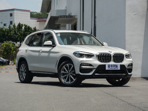 2018xDrive 25i Ab w^