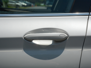 2018xDrive 25i Ab {T