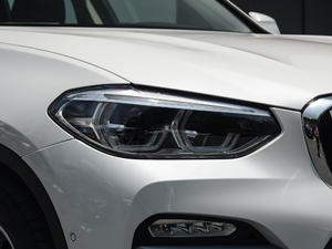 2018xDrive 25i Ab (x)(ji)^