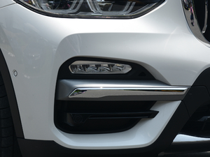 2018xDrive 25i Ab (x)(ji)^