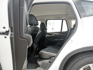 2018xDrive 25i Ab ſg