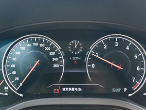 2018xDrive 25i Ab п؅^