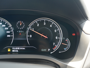 2018xDrive 25i Ab п؅^