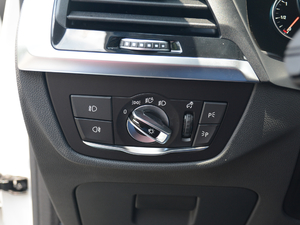 2018xDrive 25i Ab п؅^