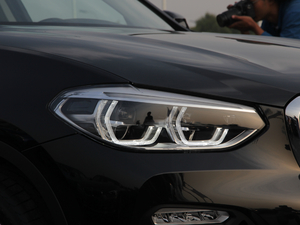 2018xDrive 28i Ab (x)(ji)^