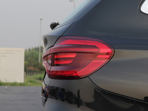 2018xDrive 28i Ab (x)(ji)^