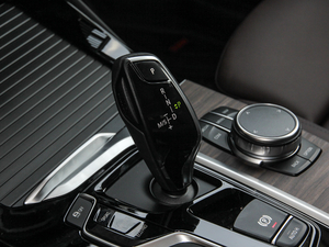 2018xDrive 28i Ab QU